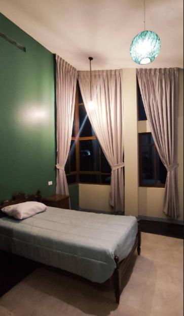 Apartment Cozy Room, Private Bathroom, Views Of Mountains Kitchen *